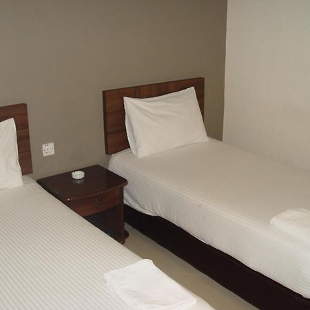 Jb City Hotel Johor Bahru Quarto foto